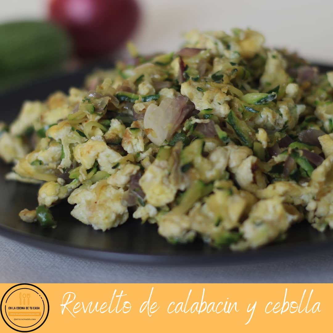 revuelto de calabacín y cebolla